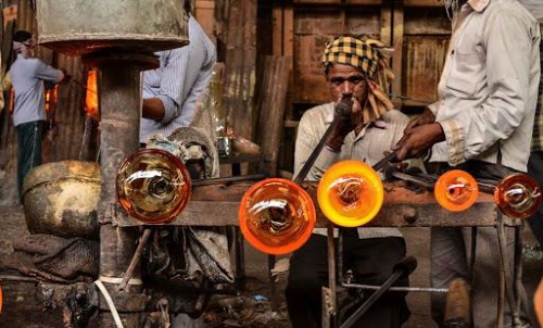 Traditional Glass Toy Maker
